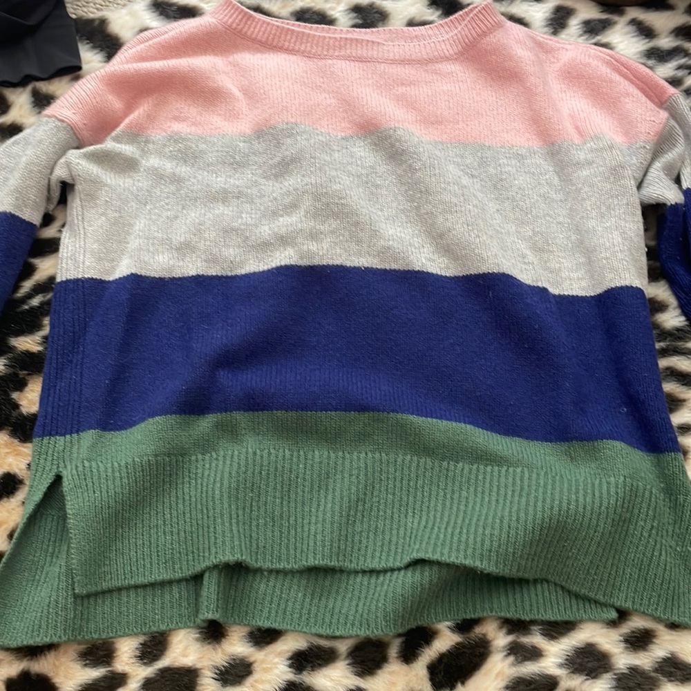 Multicolored sweater